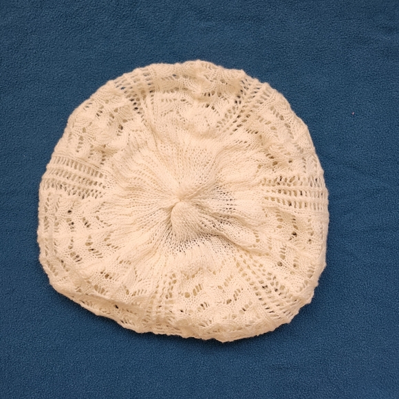 Accessories - Beret hat